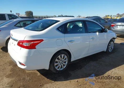 2019 Nissan Sentra S z USA, uszkodzony, nr VIN 3N1AB7AP2KY415951